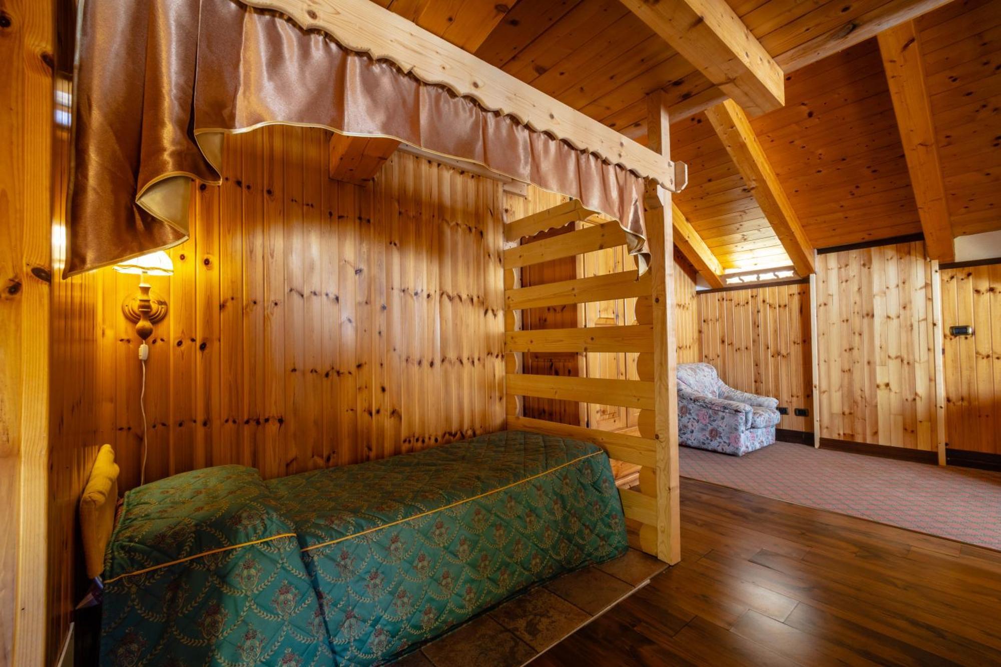 Hotel Bouton D'Or - Cogne Exterior photo