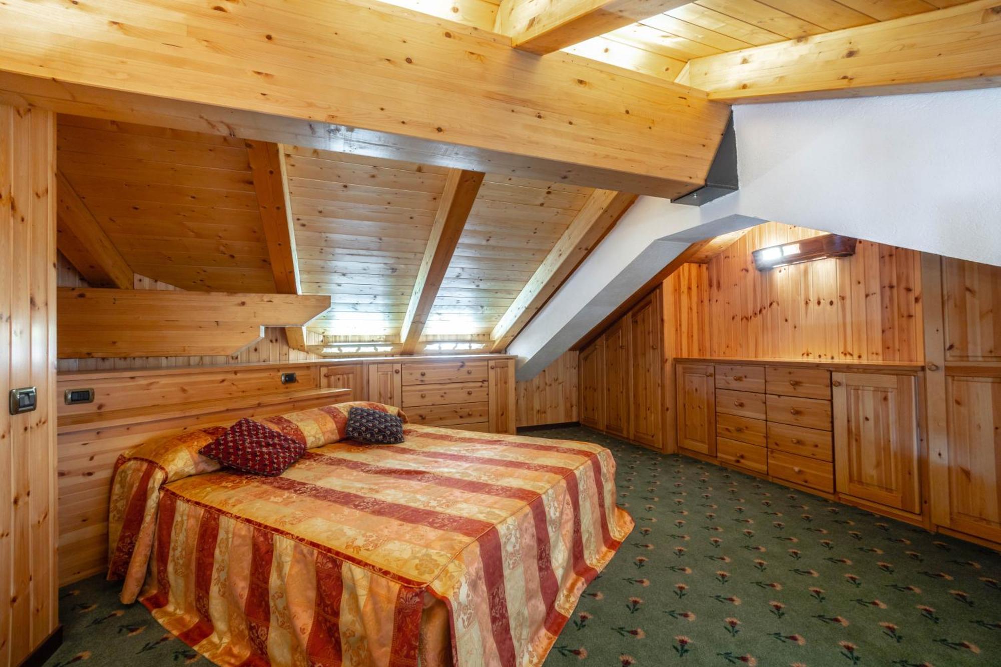 Hotel Bouton D'Or - Cogne Exterior photo