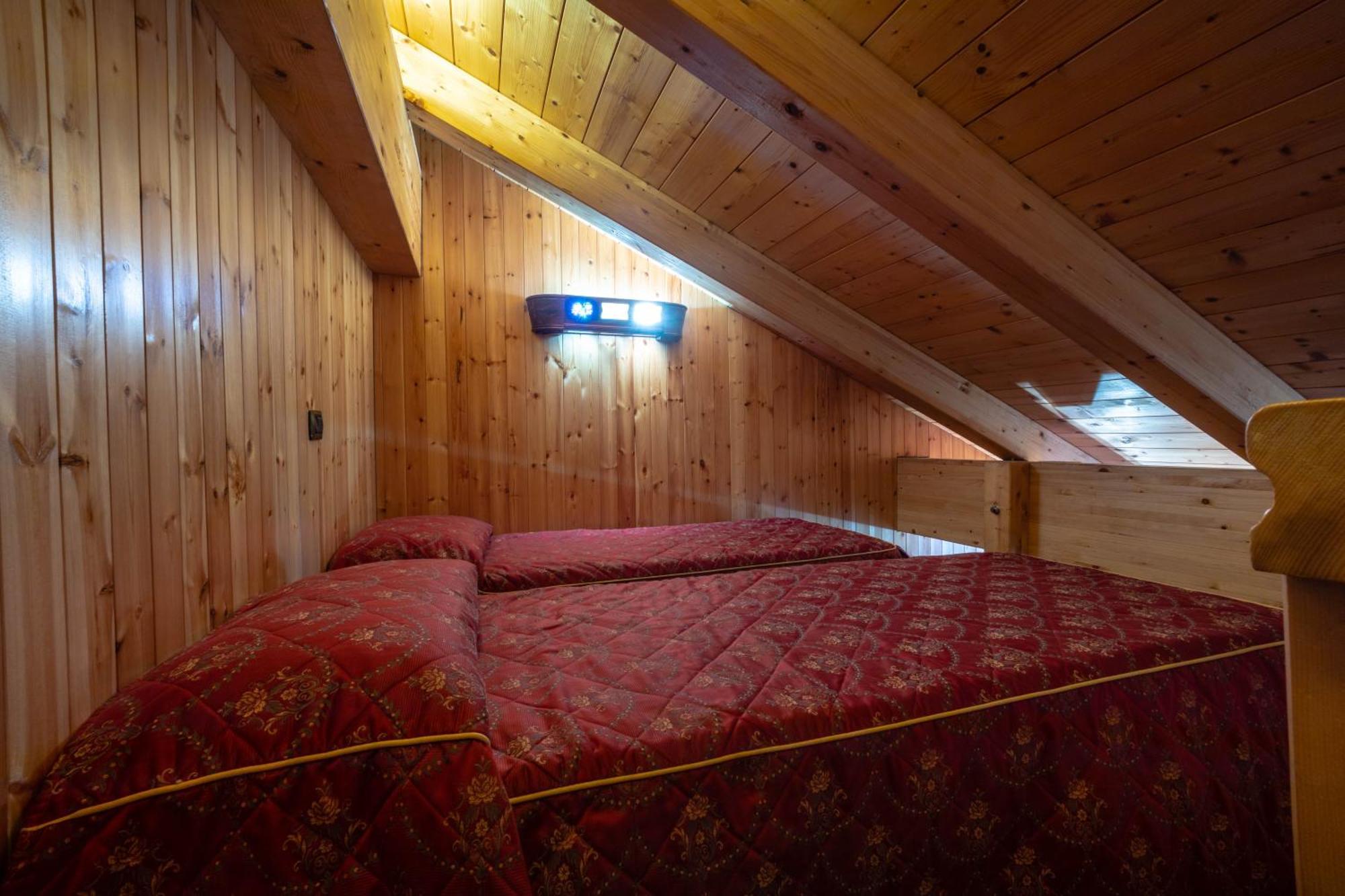 Hotel Bouton D'Or - Cogne Exterior photo