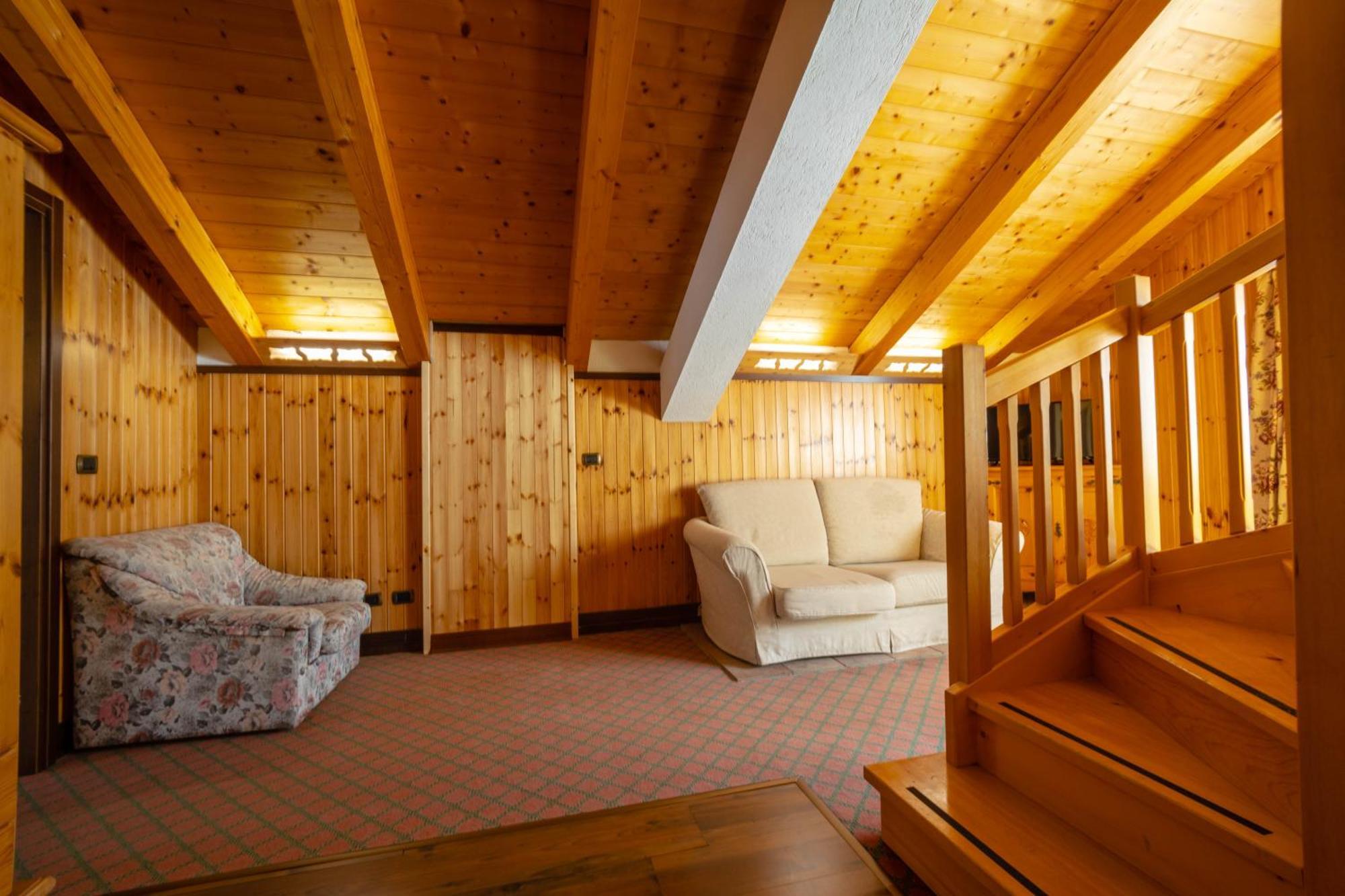 Hotel Bouton D'Or - Cogne Exterior photo