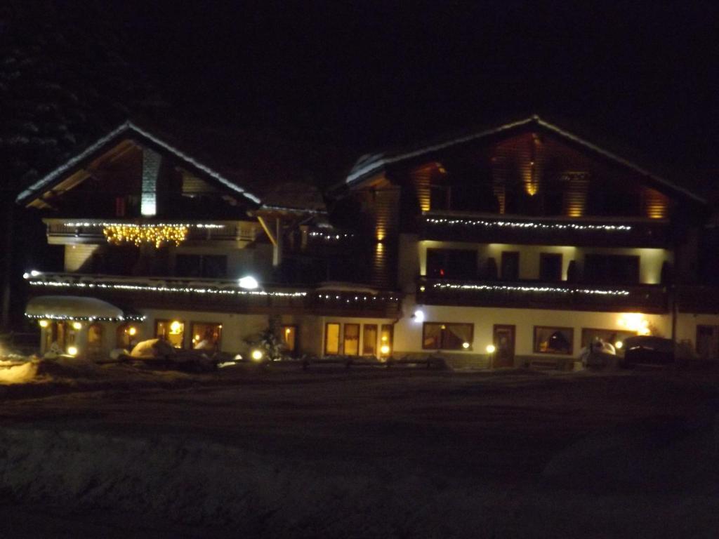 Hotel Bouton D'Or - Cogne Exterior photo