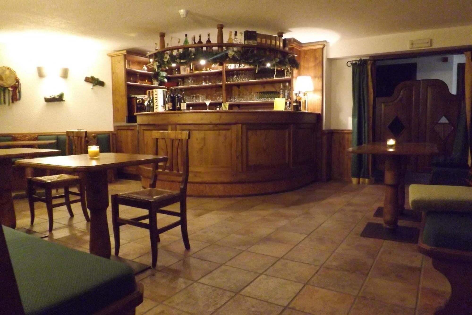 Hotel Bouton D'Or - Cogne Exterior photo
